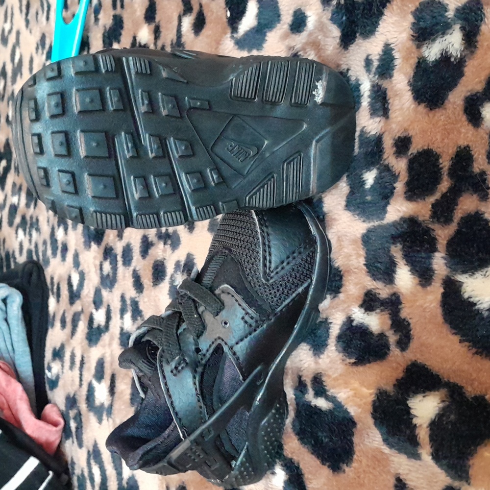 Boy nike shoes